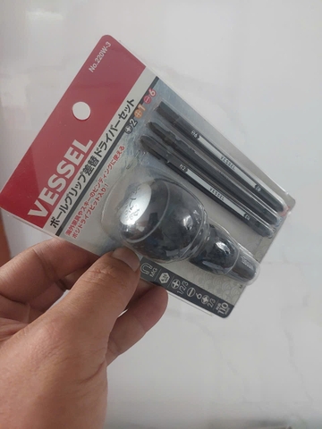 Bộ tô vít cán tròn 3 mũi vít đổi đầu VESSEL 220W-3