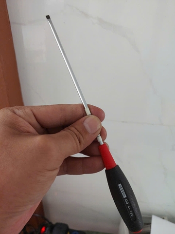 Tô vít 2 cạnh VESSEL No.610-4x150