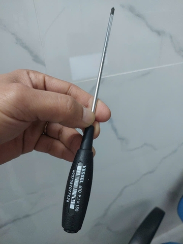 Tô vít 4 cạnh VESSEL No.610+1x150