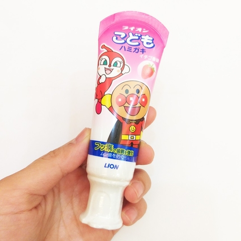 Kem đánh răng cho bé Lion 40g - vị dâu tây