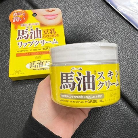 Kem dưỡng ẩm dầu ngựa Loshi phục hồi da 220g