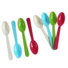 Set 8 thìa nhựa Yamada Kagaku 14.2cm