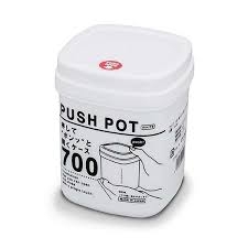 Hộp đựng thực phẩm khô Sanada 700ml
