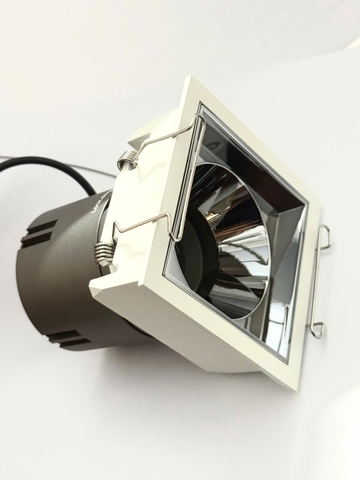 Đèn Spotlight SA-PY1201