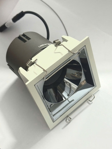 Đèn Spotlight SA-PY1201