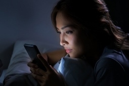 Một thói quen trước khi đi ngủ làm tăng nguy cơ ung thư lên 55%