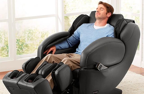 Ghế massage cho người bị đau lưng sử dụng sao cho hiệu quả