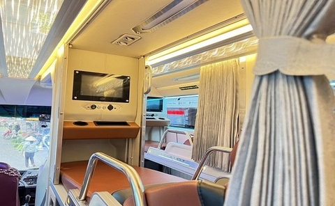 xe giường nằm Cabin từ Sapa đi Cát Bà