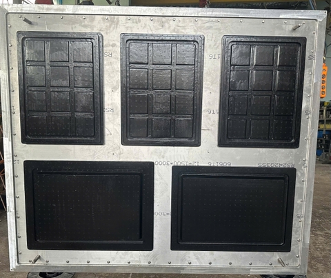 Khuôn nắp thùng mút xốp phủ sơn chống dính