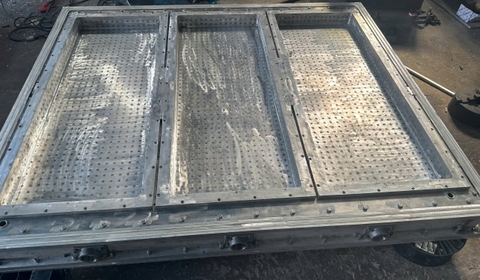 Khuôn nắp thúng mút xốp cá thu 1m2