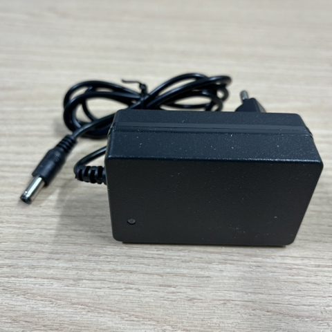 Nguồn Adapter 12V-2A chân 5.5 x 2.5mm chính hãng TTA QWY-1202
