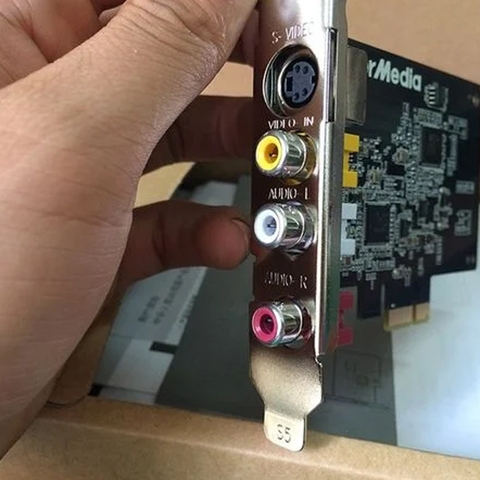 Card ghi hình bắt hình máy siêu âm, nội soi AV S-video Avermedia C725B