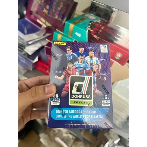 Hộp thẻ bóng đá Panini Donruss Soccer 2024/25