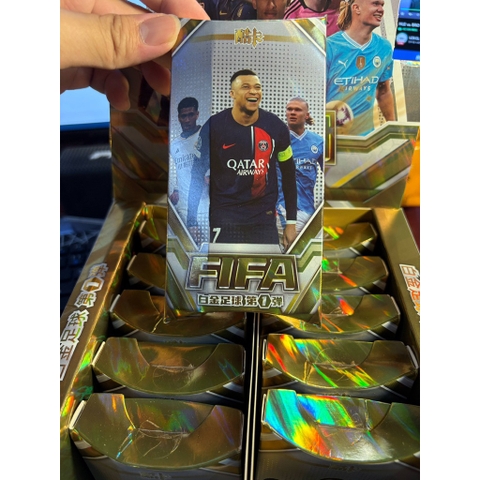 Hộp thẻ cầu thủ 2024/25