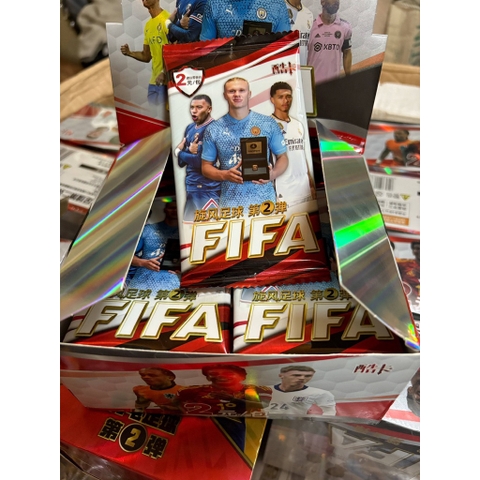 Hộp thẻ bóng đá đỏ 32 Packs 2024