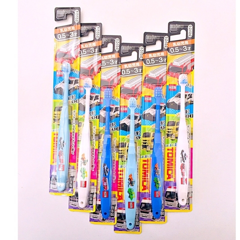 Bàn chải đánh răng Tomica ôtô 0.5-3 tuổi