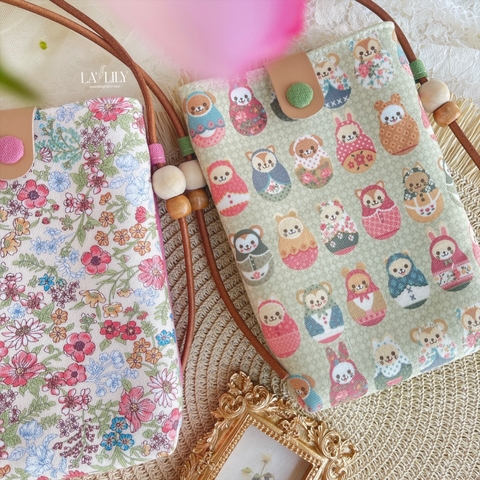 Túi Đeo Nhỏ Xinh Phối Da Và Hạt Gỗ