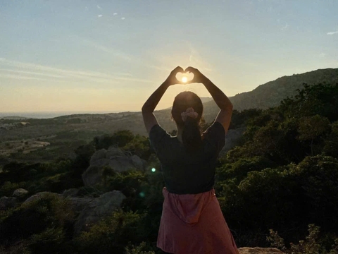 LỐI SỐNG TỈNH THỨC VÀ THỰC HÀNH LÒNG BIẾT ƠN ĐỂ CÂN BẰNG TÂM TRÍ, ĐẠT ĐƯỢC SỨC KHOẺ TỐI ƯU