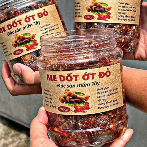 Me Dốt Sốt Ớt Đỏ Chua Cay Mặn Ngọt Gây Thèm 500gr