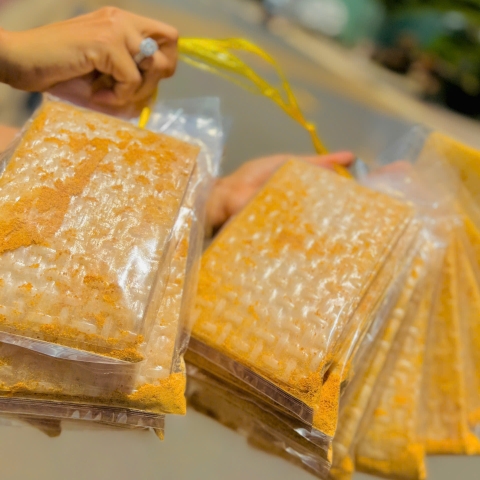 Bánh Tráng Siêu Cay Vuông Đậm Đà Hương Vị Ngon Từ Miếng Đầu Tiên - Ăn Vặt Api Food