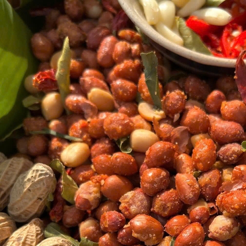 Đậu Phộng (Lạc) Rang Tỏi Ớt Thơm Ngon Hấp Dẫn 500gr