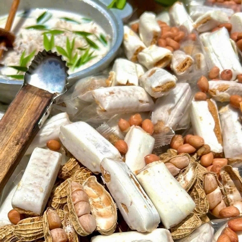 Kẹo Đậu Bơ Sữa Tân Huê Viên 380g – Ngọt Béo Chuẩn Vị Truyền Thống