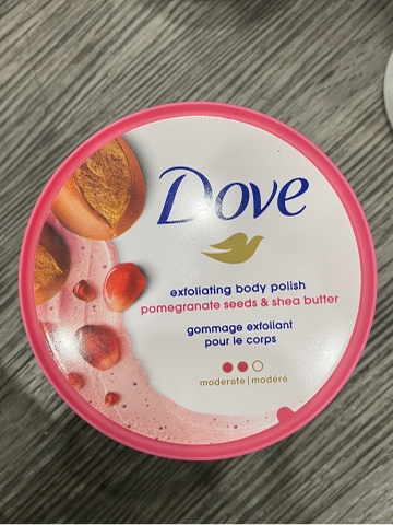 Tẩy Tế Bào Chết Toàn Thân Dove Exfoliating Body Polish Pomegranate Seeds & Shea Butter 298g Mỹ