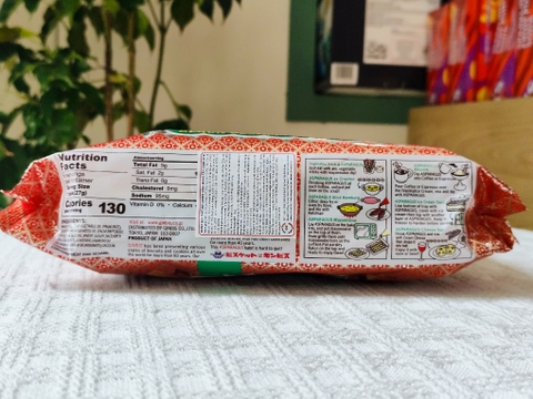 Bánh ăn dặm Ginbis hình măng tây vị mè đen (gói 162g) - Nhật Bản