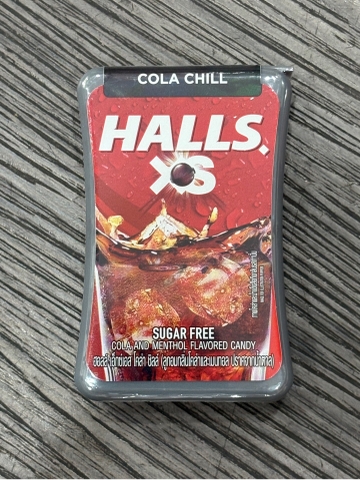 Kẹo ngậm Halls XS Cola Chill không đường 12g – Vị cola bạc hà Thái