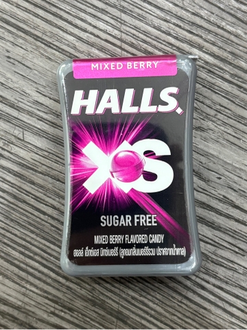 Kẹo ngậm Halls XS Mixed Berry không đường 12g – Vị trái mọng tổng hợp Thái