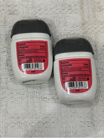 Gel rửa tay khô Strawberry Kiwi 29ml Mỹ