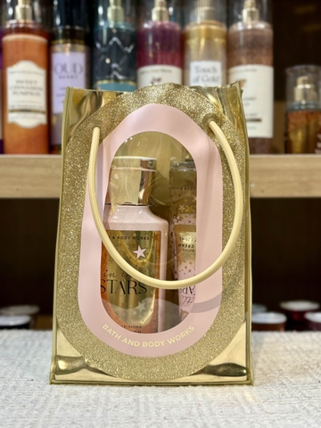 Set 4 Món Bath & Body Works In The Stars Mỹ – Xịt Thơm, Sữa Tắm, Dưỡng Thể & Kem Dưỡng Da Tay