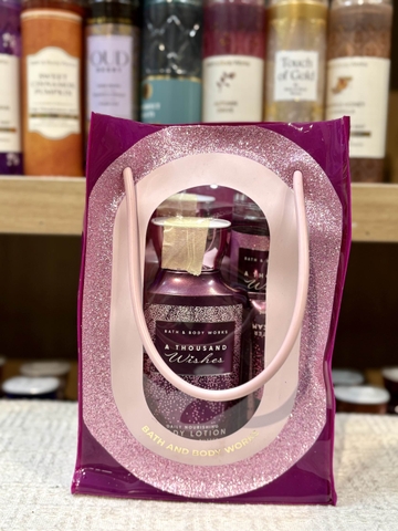 Set 4 Món Bath & Body Works A Thousand Wishes Mỹ – Xịt Thơm, Sữa Tắm, Dưỡng Thể & Kem Dưỡng Da Tay