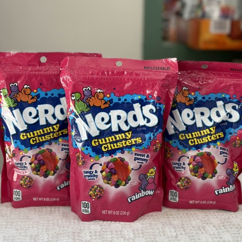 Kẹo Nerds Gummy Clusters Rainbow (226g)