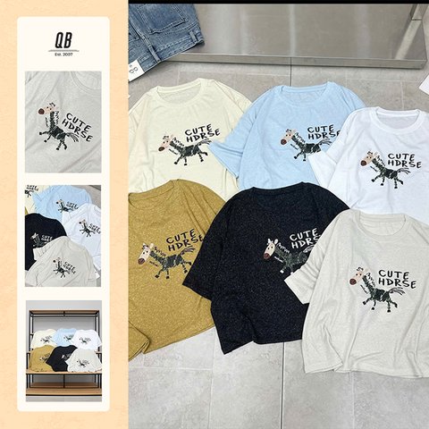 Áo thun QB nữ in hình Cute Horse phối chữ form rộng phong cách đáng yêu trẻ trung năng động B8
