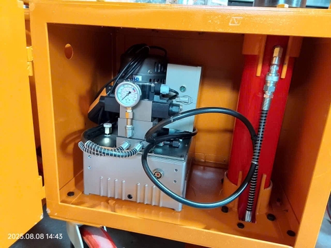 Bơm thủy lực JINSAN