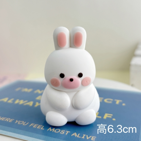 Trang trí silicon mô hình thỏ trắng má hồng