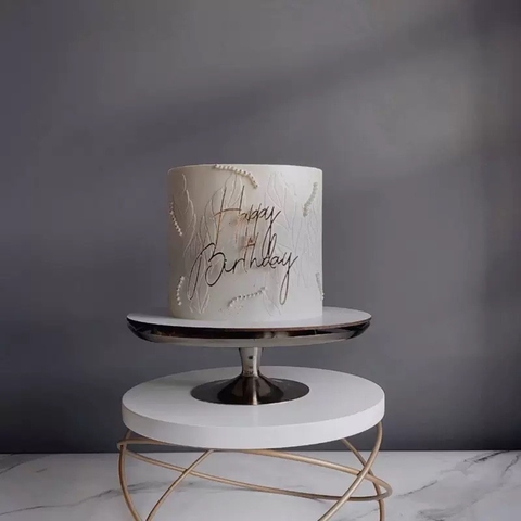 Topper mica mẫu mới chữ HPBD vàng nét mảnh mẫu 55