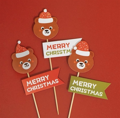 Set 3 que cắm GS gấu nâu đội mũ + cờ Merry Christmas