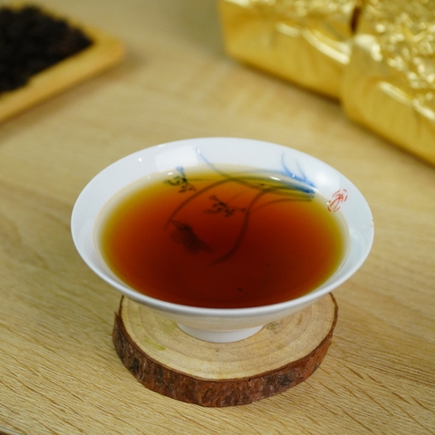 Trà Oolong Hồng Mật
