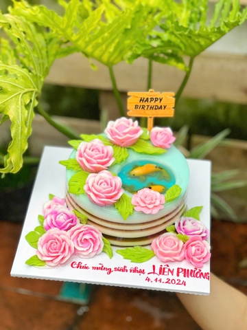 Rau Câu Sinh Nhật Hồ Cá Hoa Hồng