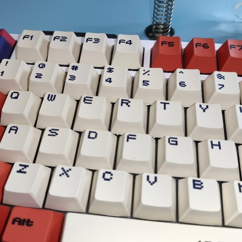 [In-stock] Keycap Cherry Mario PBT Dyesub-Red