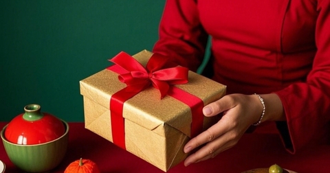Những Sai Lầm Khi Tặng Quà Tết Khiến Người Tặng Dễ “Mất Điểm” Nhất