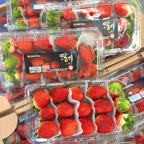 Dâu Hàn Quốc hộp 330g