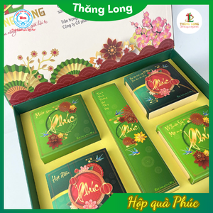 Hộp quà Phúc (4 thanh dinh dưỡng, Vỏ bưởi sấy dẻo 80g, Hạt điều 80g, Hạt sen 80g, Kẹo dẻo các vị 100g, Hộp quà + túi biếu + thiệp chúc mừng)