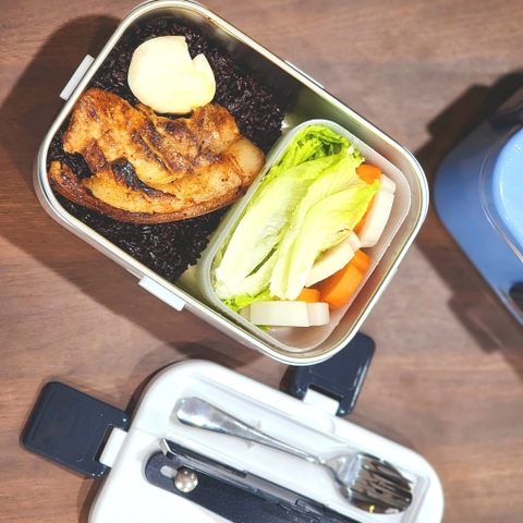 Hộp cơm giữ nhiệt, hâm nóng, Thìa rĩa inox Bennix Thailand  BN-88i