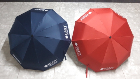 Tại Sao Nên Chọn Dù Gấp In Logo Cho Chương Trình Khuyến Mãi?