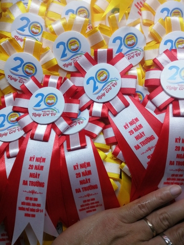 Mẫu Hoa Cài Áo Đại Biểu Đẹp Cho Hội Nghị Và Đại Hội – Giá Tốt, Giao Nhanh