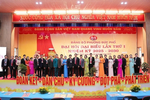 Quà Tặng Thanh Long – Tự Hào Đồng Hành Cùng Đại Hội Phường Đức Phổ