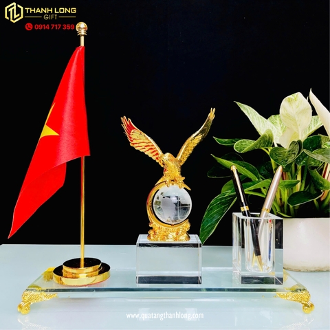 Quà tặng để bàn mẫu Đại Bàng, Cờ